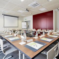Отель Campanile Nice Airport Франция, Ницца - 3 отзыва об отеле, цены и фото номеров - забронировать отель Campanile Nice Airport онлайн помещение для мероприятий