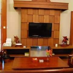 The Golden Lake Hotel удобства в номере