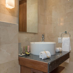 Luca Hotel by The Oxo House in Santo Domingo, Dominican Republic from 81$, photos, reviews - zenhotels.com bathroom