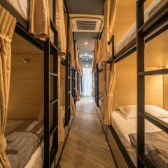 Отель Sleep Box Patong