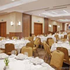 Отель Holiday Inn Istanbul Sisli