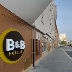 B & B Hotel Prague City вид на фасад фото 2