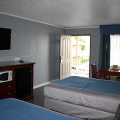 Отель Quarters Inn & Suites удобства в номере