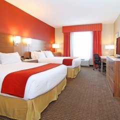 Отель Holiday Inn Express & Suites Calgary NW - University Area, an IHG Hotel Канада, Калгари - отзывы, цены и фото номеров - забронировать отель Holiday Inn Express & Suites Calgary NW - University Area, an IHG Hotel онлайн комната для гостей фото 4