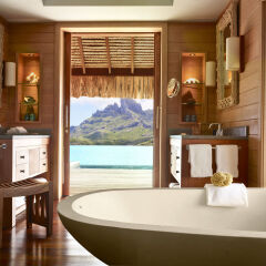 Отель Four Seasons Resort Bora Bora ванная фото 2