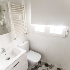 Отель Alterhome Apartamento Palacio Real II ванная фото 2