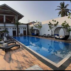 Hotel Cloud Nine бассейн