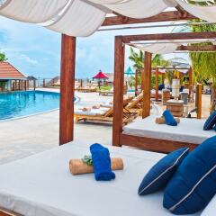 Отель Sandals Ochi Beach Resort All Inclusive Couples Only бассейн фото 2