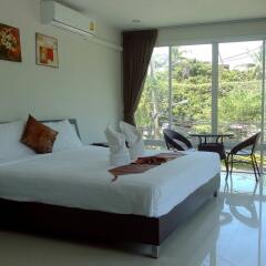 Отель But Different Phuket Guesthouse комната для гостей фото 2