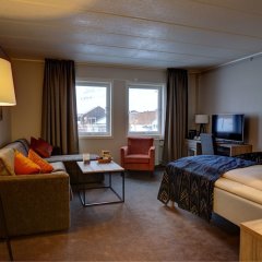 Radisson Blu Polar Hotel Spitsbergen in Longyearbyen, Svalbard from 226$, photos, reviews - zenhotels.com guestroom photo 5