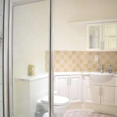 Отель Spacious 1 Bedroom Flat In Piccadilly Circus ванная