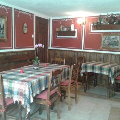 Отель Nenchova Guest House гостиничный бар
