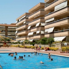 Отель RVhotels Apartamentos Ses Illes Испания, Бланес - отзывы, цены и фото номеров - забронировать отель RVhotels Apartamentos Ses Illes онлайн бассейн