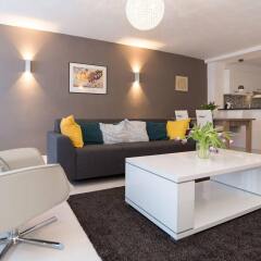 Апартаменты Canal Belt apartments - Rijksmuseum area комната для гостей фото 4