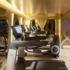 New Hotel фитнесс-зал