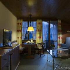 Отель HUUS Gstaad удобства в номере