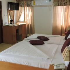 Allseasons Hotel Ltd комната для гостей