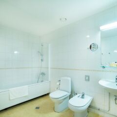Отель Europa Royale Vilnius Hotel Литва, Вильнюс - - забронировать отель Europa Royale Vilnius Hotel, цены и фото номеров ванная фото 2