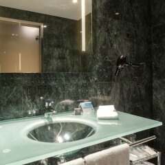 AC Hotel Córdoba by Marriott ванная