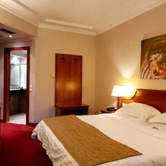 Royal Hotel комната для гостей