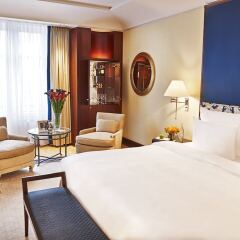 Отель Adlon Kempinski комната для гостей фото 10