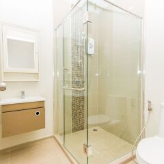 Отель Dlux Condominium Таиланд, Бухта Чалонг - отзывы, цены и фото номеров - забронировать отель Dlux Condominium онлайн ванная фото 2