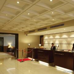 Отель Doubletree by Hilton London Marble Arch интерьер отеля фото 2