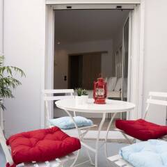 Отель Modern 2bed 2bath Loft in Acropolis area Афины балкон