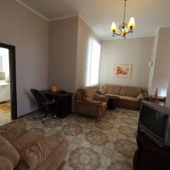 Гостиница Одесса Executive Suites комната для гостей фото 4