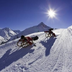 Отель Das Central – Alpine . Luxury . Life спортивное сооружение