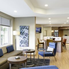 Отель TownePlace Suites by Marriott New York Manhattan/ гостиничный бар