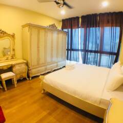 Отель Regalia Suites by iHost Малайзия, Куала-Лумпур - отзывы, цены и фото номеров - забронировать отель Regalia Suites by iHost онлайн комната для гостей фото 2