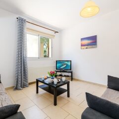 Отель Sirena Bay Villa 14 Кипр, Протарас - отзывы, цены и фото номеров - забронировать отель Sirena Bay Villa 14 онлайн комната для гостей фото 2