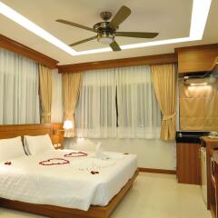 Green Harbor Hotel & Service Apartment комната для гостей фото 3