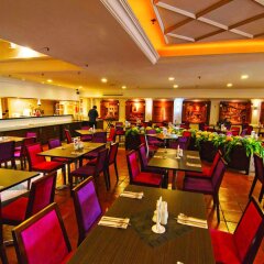 Отель Swiss Inn Chinatown Kuala Lumpur Малайзия, Куала-Лумпур - отзывы, цены и фото номеров - забронировать отель Swiss Inn Chinatown Kuala Lumpur онлайн питание фото 3