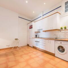 Отель Apartamentos Plaza Santa Ana Мадрид в номере