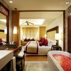 Отель Centara Grand Beach Resort Phuket Таиланд, Карон-Бич - 5 отзывов об отеле, цены и фото номеров - забронировать отель Centara Grand Beach Resort Phuket онлайн комната для гостей