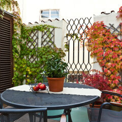 Апартаменты Charming Prague Apartments At Black Star балкон