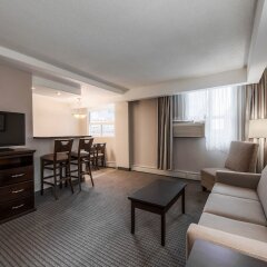 Отель Regency Suites Hotel Канада, Калгари - отзывы, цены и фото номеров - забронировать отель Regency Suites Hotel онлайн удобства в номере фото 2
