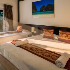 Phuket Airport Hotel комната для гостей фото 5