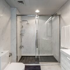 Отель One Perfect Stay - Royal Oceanic Tower ванная