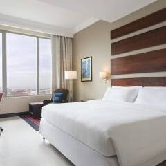 Отель Four Points by Sheraton Lagos Нигерия, Лагос - отзывы, цены и фото номеров - забронировать отель Four Points by Sheraton Lagos онлайн комната для гостей фото 2