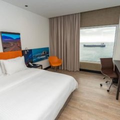 Отель Hampton by Hilton Antofagasta Чили, Антофагоста - отзывы, цены и фото номеров - забронировать отель Hampton by Hilton Antofagasta онлайн комната для гостей фото 2