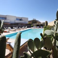 Отель Salento Residence & Suite Лечче бассейн фото 3