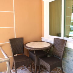 Отель Cambriza Suites балкон
