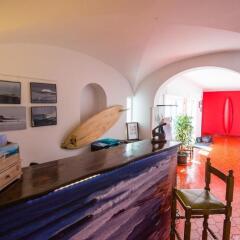 Ericeira Hostel интерьер отеля