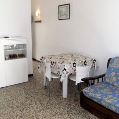 Отель Apartamentos Flomar Испания, Л’Эстартит - отзывы, цены и фото номеров - забронировать отель Apartamentos Flomar онлайн комната для гостей фото 3