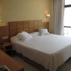 Hotel Amic Miraflores комната для гостей