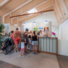 Отель La Siesta Salou Resort & Camping интерьер отеля