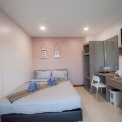 The Moon Night Hostel Бангкок детские мероприятия
